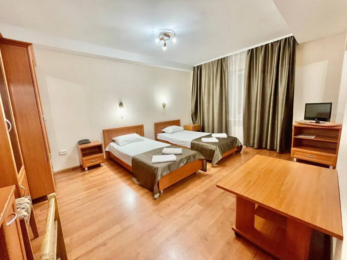 Hotel 7F Kiev 3*,