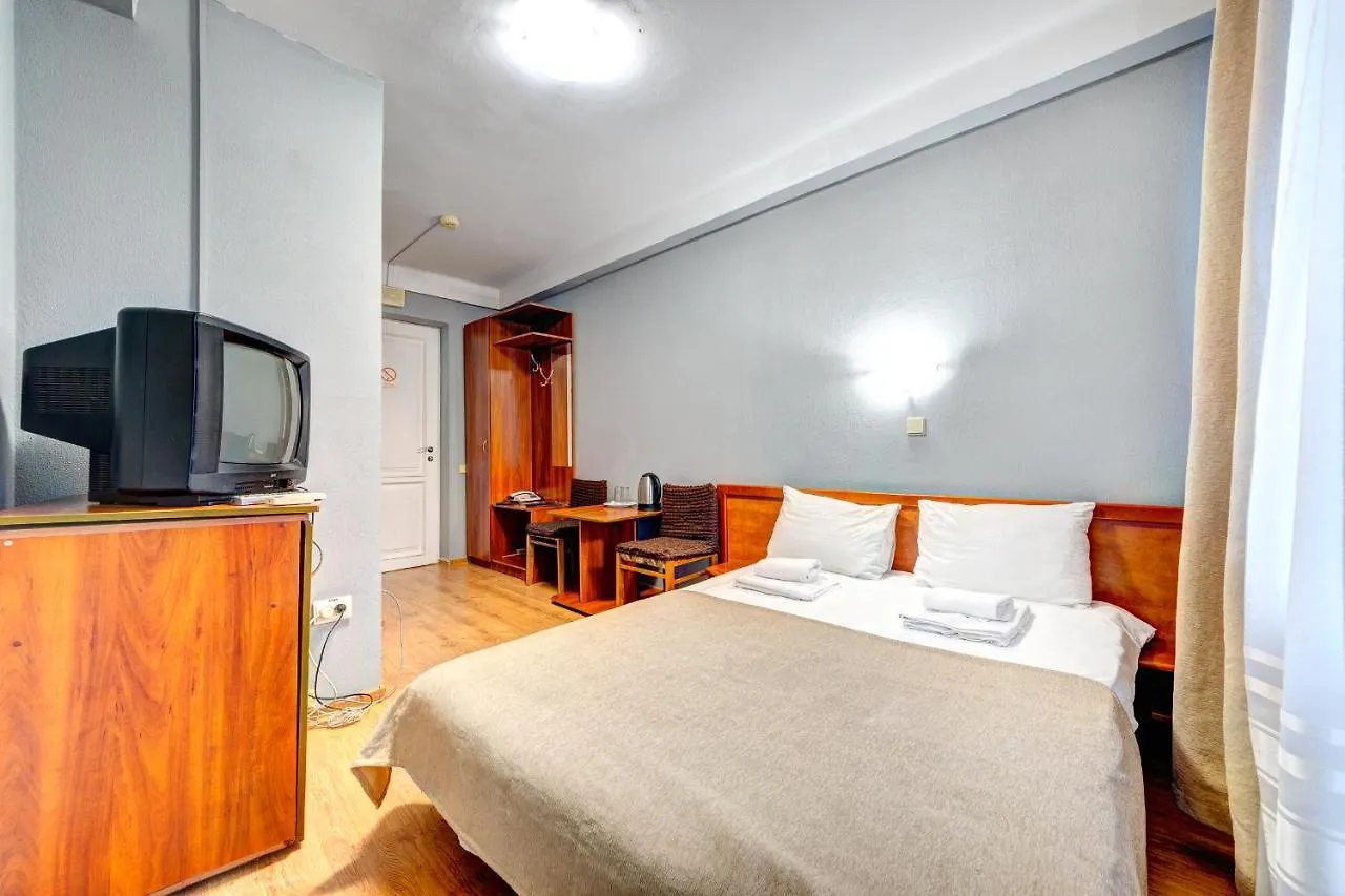 Hotel 7F Kiev 3*,
