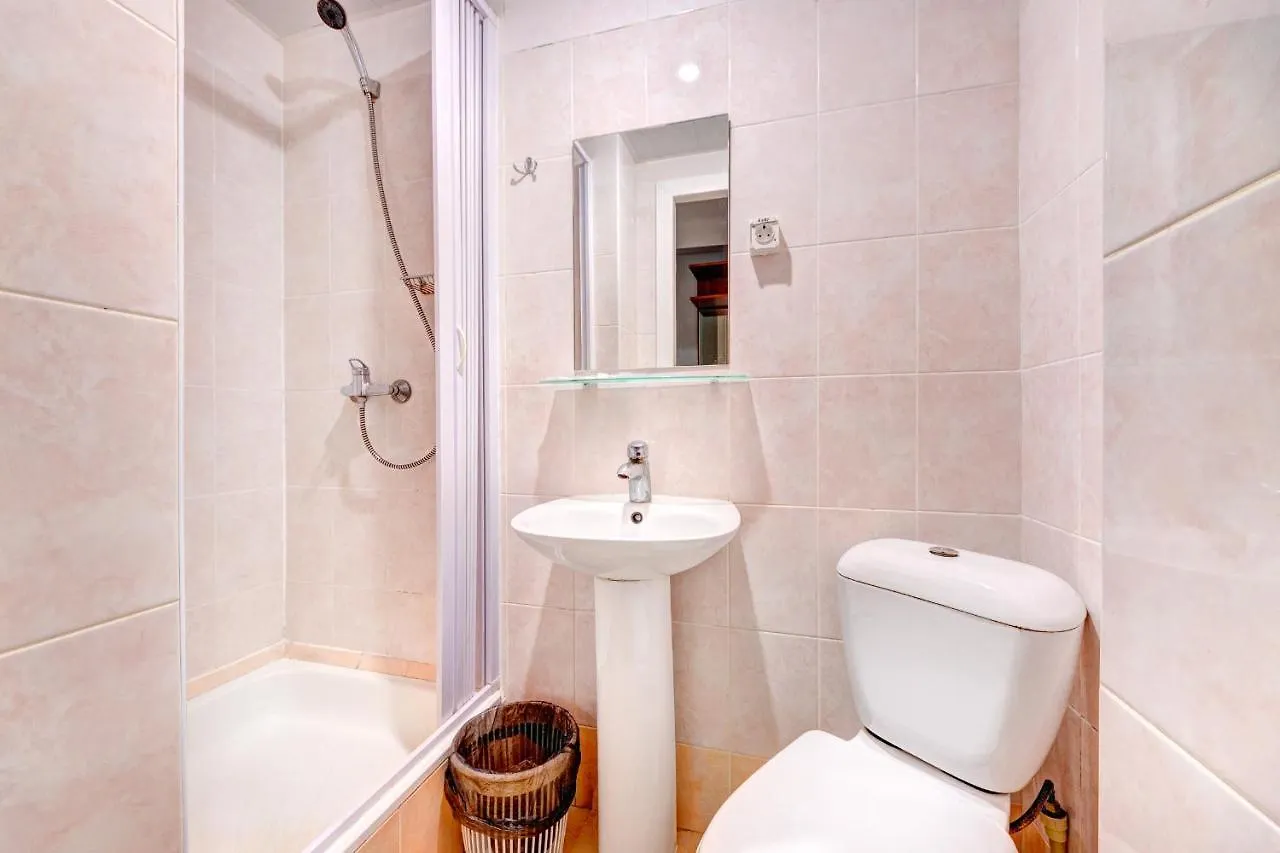 Hotel 7F Kiev 3*,